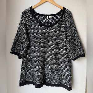 MOTH Anthropology Black And White 3/4 Sleeves Sweater Tunic Women’s Size XL